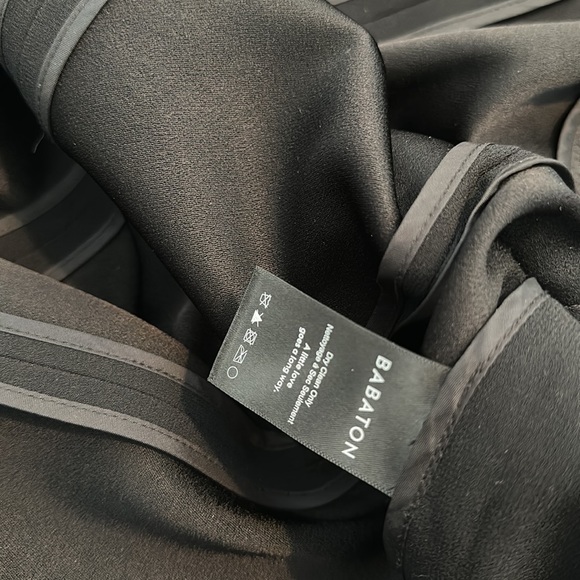 Aritzia Power Blazer - Picture 14 of 16